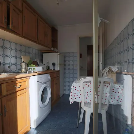 Apartment Charming Near The Sea